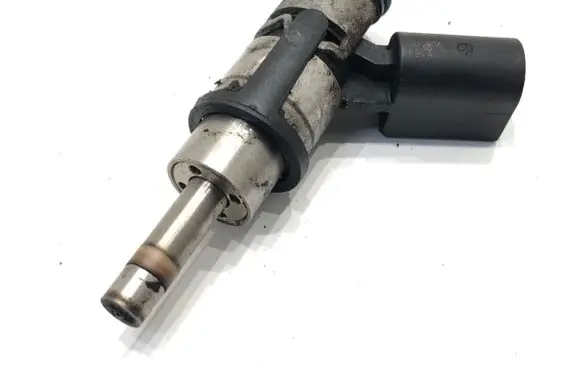 Audi A3 S3 8P Fuel injectors set 0261500020