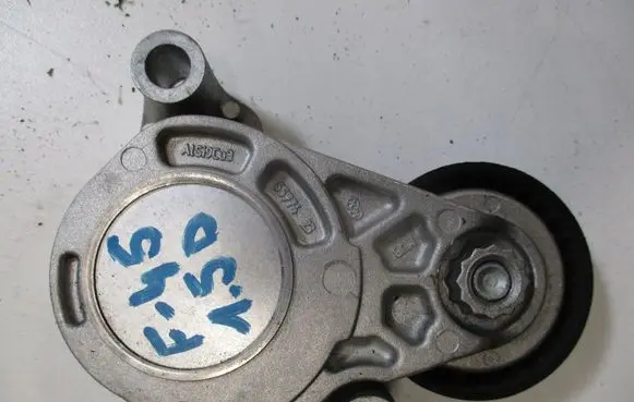 BMW 2 F45 Generator/alternator belt tensioner 6577423