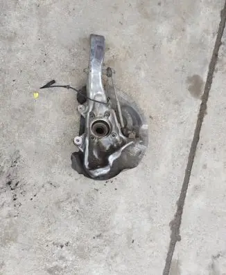 BMW X6 E71 Front wheel hub 6773783 16193510