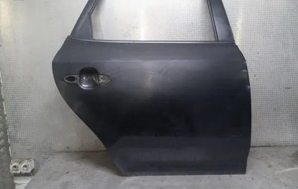 KIA Ceed Rear door