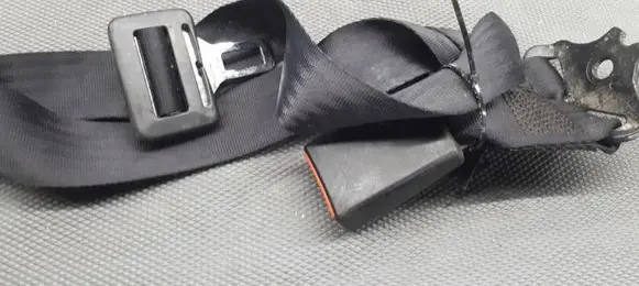 Ford Galaxy Middle seatbelt (rear) 97FBB60044AA