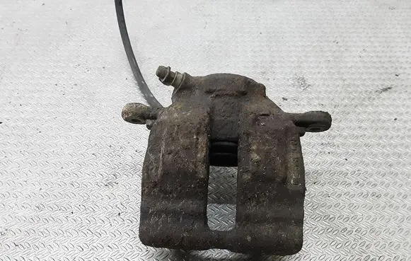 Mercedes-Benz C W203 Front brake caliper