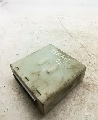 Nissan X-Trail T31 Door central lock control unit/module 285508H705 3Y11
