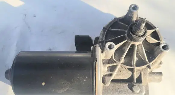 BMW 5 E39 Wiper motor