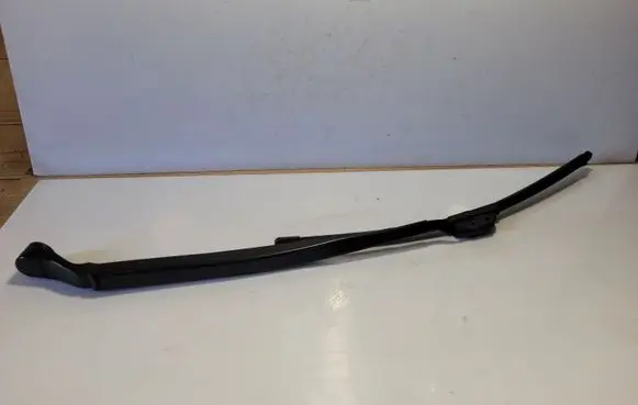 Dodge Durango Front wiper blade arm