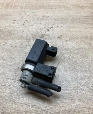 Renault Laguna II Vacuum valve 8200270151