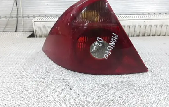 Ford Mondeo Mk III Rear/tail lights 1S7113405A