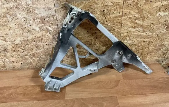 Ford Mondeo Mk III Rear bumper mounting bracket 0097A 2345