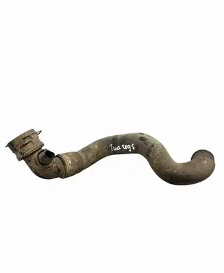 Engine coolant pipe/hose