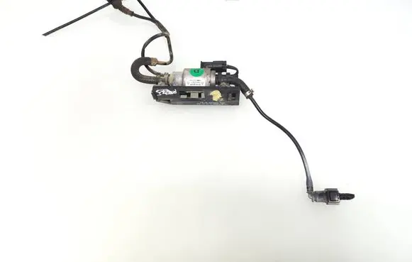 Volkswagen Caddy Webasto auxiliary heater fuel pump 9019847B 01006104 TM8860