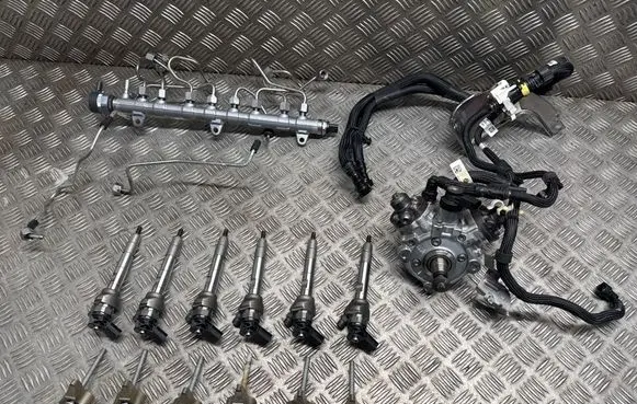 BMW X5 G05 Fuel injection system set 9886370 0445111166 8599216