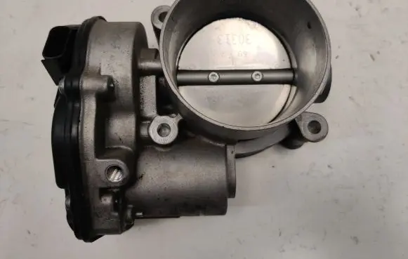 Ford Mustang VI Throttle valve