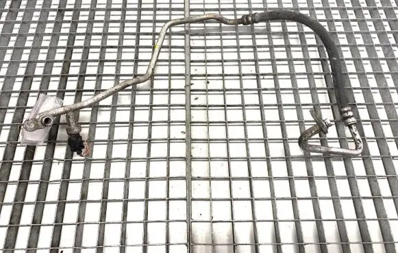 Air conditioning (A/C) pipe/hose