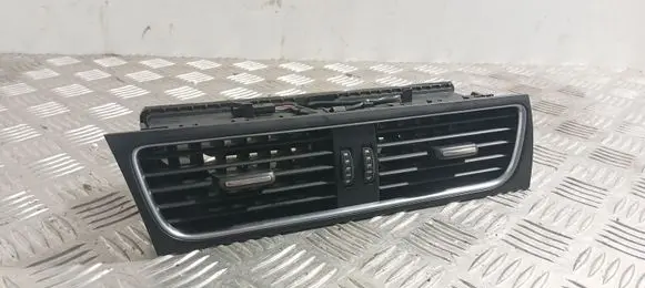 Audi A4 S4 B8 8K Dash center air vent grill 8T1820951C