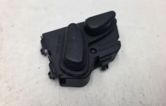 Mercedes-Benz E W211 Seat control switch A2108213851 2108213851
