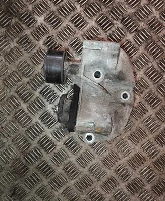 Mercedes-Benz Vito Viano W447 Generator/alternator bracket 117105508R