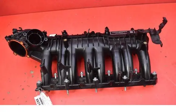 Jaguar F-Pace Intake manifold G4D318N968AA