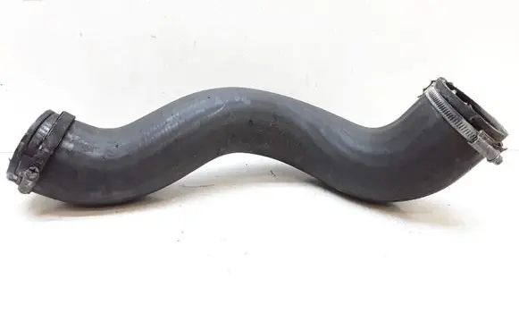 Volvo XC90 Intercooler hose/pipe 31261367