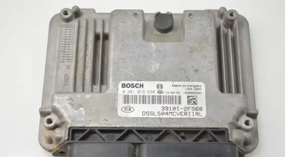 KIA Sportage Engine control unit/module 391012F568
