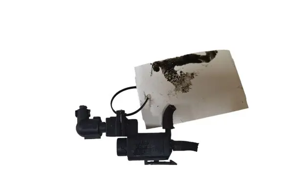 BMW 3 E90 E91 Vacuum valve 70231800 7810831