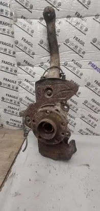 Alfa Romeo GT Front wheel hub spindle knuckle
