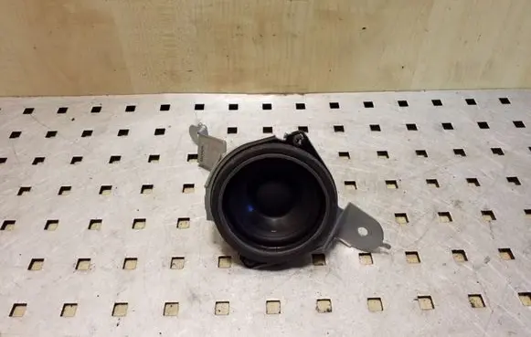 Honda Accord High frequency speaker in the rear doors G08617C2