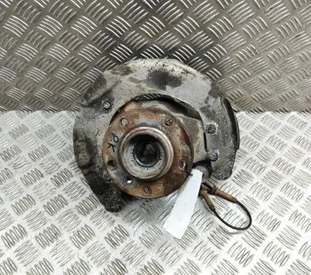 BMW 3 GT F34 Front wheel hub 6798261