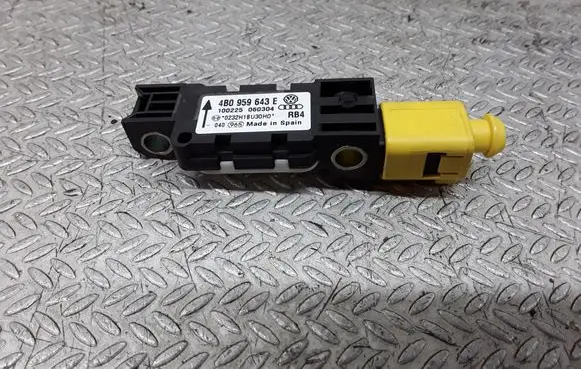 Audi A3 S3 8P Airbag deployment crash/impact sensor 4B0959643E