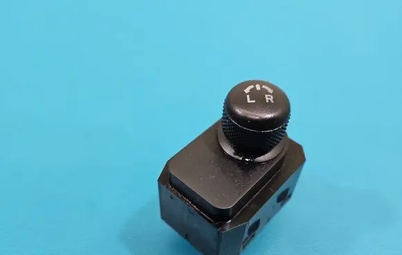 Suzuki Swift III Electric window control switch IMPRK1602485