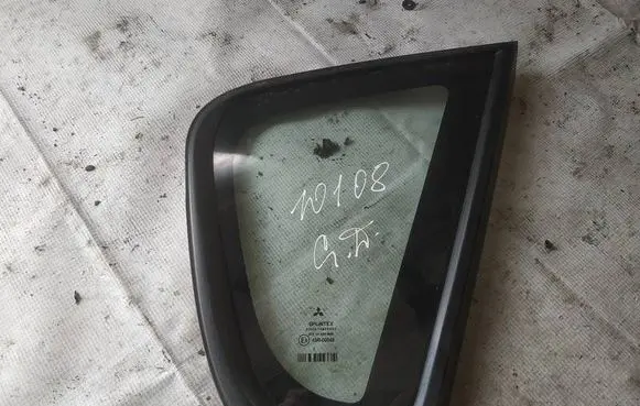 Mitsubishi Colt Rear side window as2