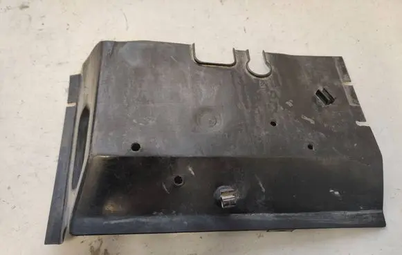 Volkswagen Transporter - Caravelle T4 Other engine bay part 701915437