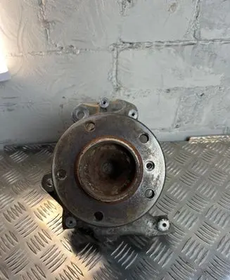 BMW 1 E81 E87 Front wheel hub spindle knuckle 676444403
