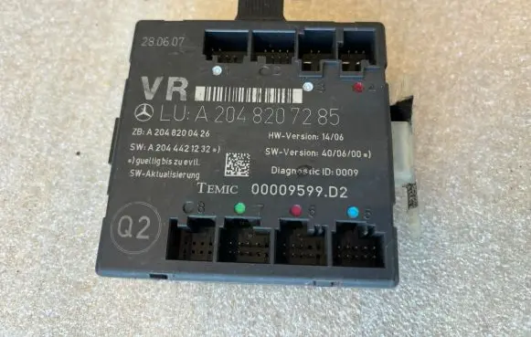 Mercedes-Benz GL X164 Door control unit/module A2048200426 A2044421232 A2048207285