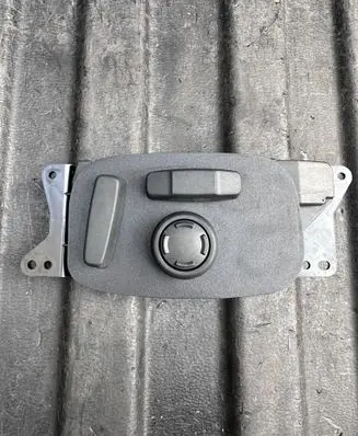 Land Rover Discovery Sport Seat control switch FK7214B566CB 3OS10129666
