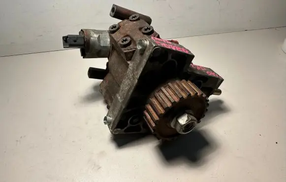 Jaguar XF Fuel injection high pressure pump 4S7Q9B395AK G4200659 A2C20003757