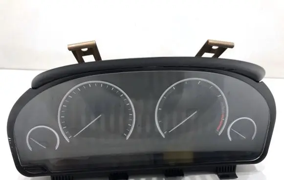 Speedometer (instrument cluster)