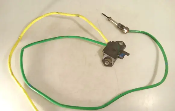 Exhaust gas temperature sensor