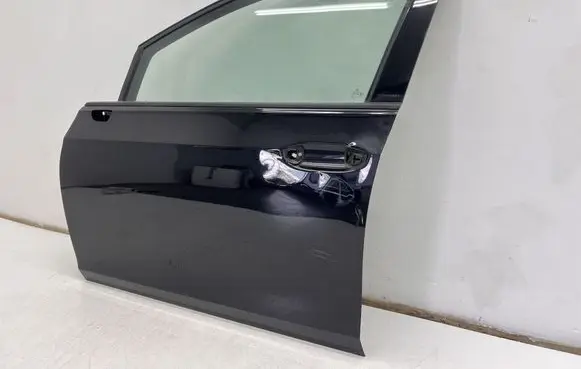 Volkswagen Golf VIII Front door 