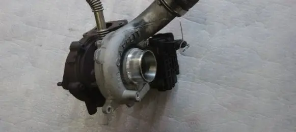 Audi A4 S4 B8 8K Turbo system vacuum part 058145721G G7B1756VY