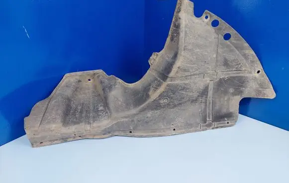Engine splash shield/under tray