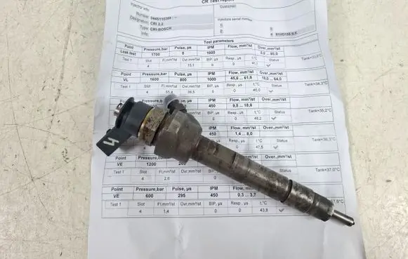 BMW 3 E90 E91 Fuel injector 0445110289