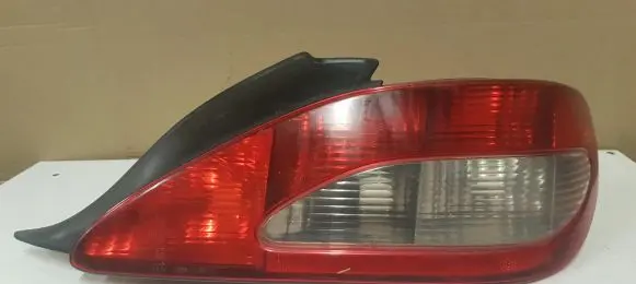 Peugeot 406 Rear/tail lights 2289D