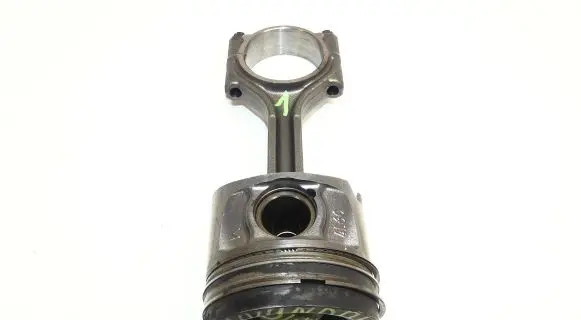 Genesis GV70 Piston with connecting rod 4L60