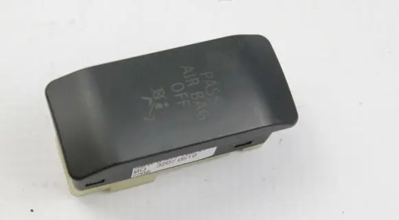 BMW 6 E63 E64 Passenger airbag on/off switch 6977788