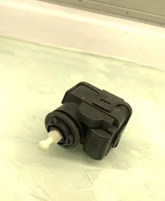 Audi A6 S6 C5 4B Headlight level adjustment motor 4B0941295