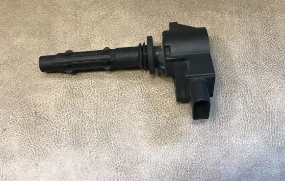 Mercedes-Benz R W251 High voltage ignition coil A2721590142