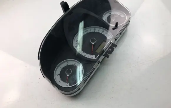 KIA Ceed Speedometer (instrument cluster) 940031H131