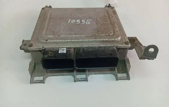 Mercedes-Benz B W245 Engine control unit/module A2669000300