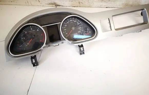 Audi Q7 4L Speedometer (instrument cluster) 5550007301