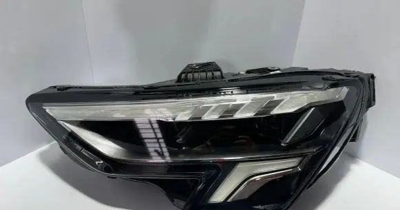 Audi A3 8Y Headlight/headlamp 8Y0941033